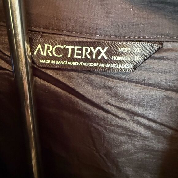 Arc'teryx Atom LT Vest Full Zip Pockets Black Men's XL TV Show Logo NWTS - Picture 6 of 7
